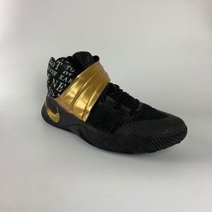 Nike Kyrie 2 Men’s Basketball Shoe Size 12
